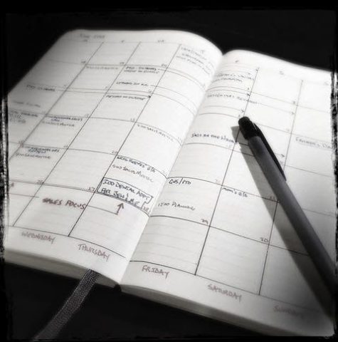  3 Steps To Easily Organize A Productive Week (And Avoid Holiday-time Overwhelm)