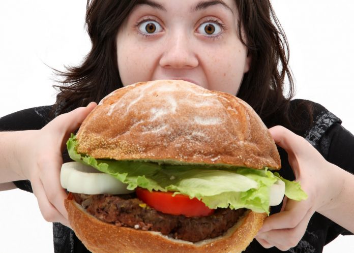 woman+eating+sandwich