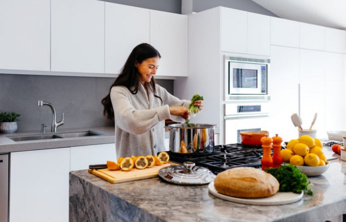 affordable ways to eat healthy