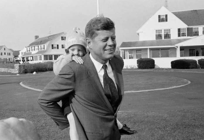 JFK_style0303ent005