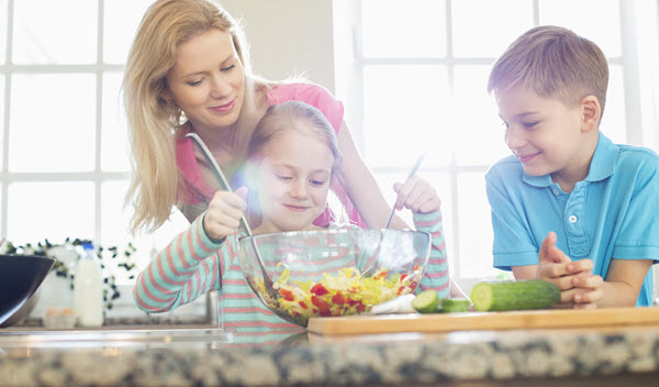 teaching-children-to-cook