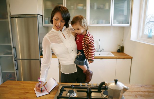  8 Time-Saving Hacks for Busy Moms