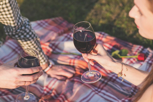 romantic picnic