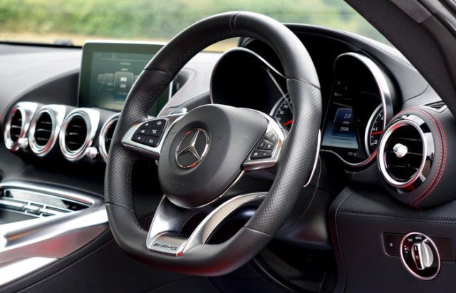  8 Must-Have Car Features That Will Save You Money