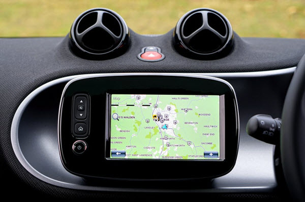 gps car features