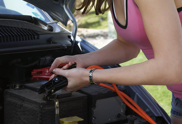 Sarah Burness's Blog: Basic Car Repair Everyone Should Know - Jumpstart Car Basic Car Repair