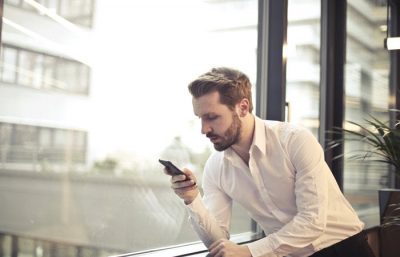 mobile phones in the workplace