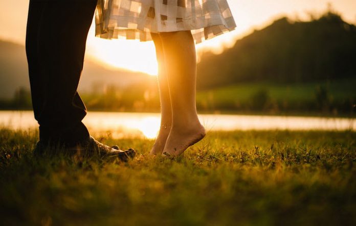 key-anniversary-gift-giving-tips-to-make-it-that-extra-special
