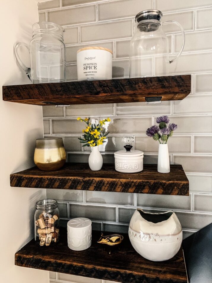 You can put vases and decoration pieces on the shelves