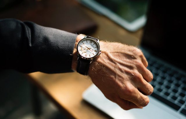  10 Tips to Manage Your Time Effectively Under Pressure