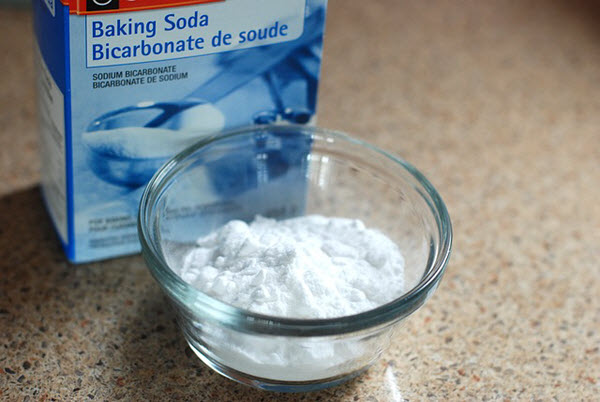 how to clean wood bathroom cabinets with baking soda