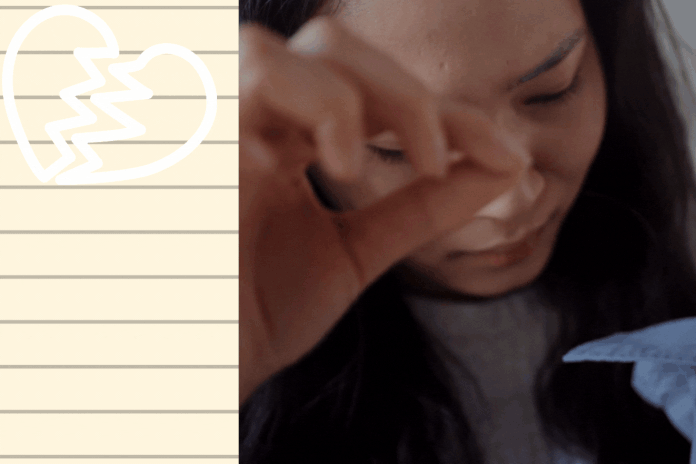 29 Signs He's Cheating (How to know)