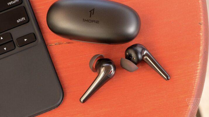 1More ComfoBuds Pro True Wireless Earbuds