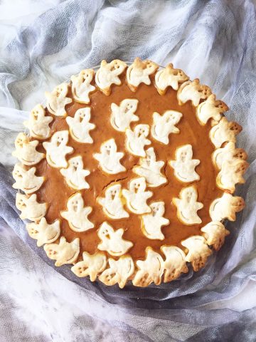 Halloween Ghost Pumpkin Pie