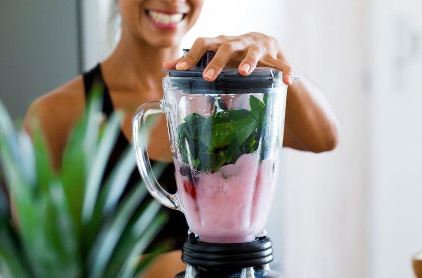  8 Healthy Smoothie Recipes to Energize your Mornings: Complete Guide 2023