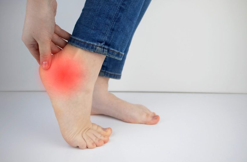  7 Remedies for Heel Pain: Complete Guide to Treating Plantar Fasciitis 2023