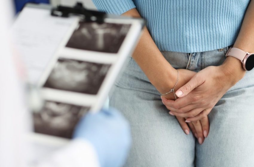 4 Uterine Fibroids Treatment Options, Risks & Symptoms: Complete Guide 2023