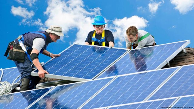 Solar System Company Near Me: Choosing a Solar Installation Contractor