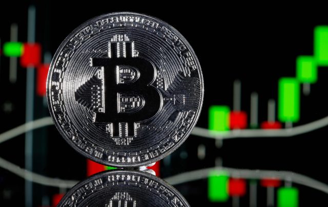 Bitcoin: Analyzing the Recent Price Dip